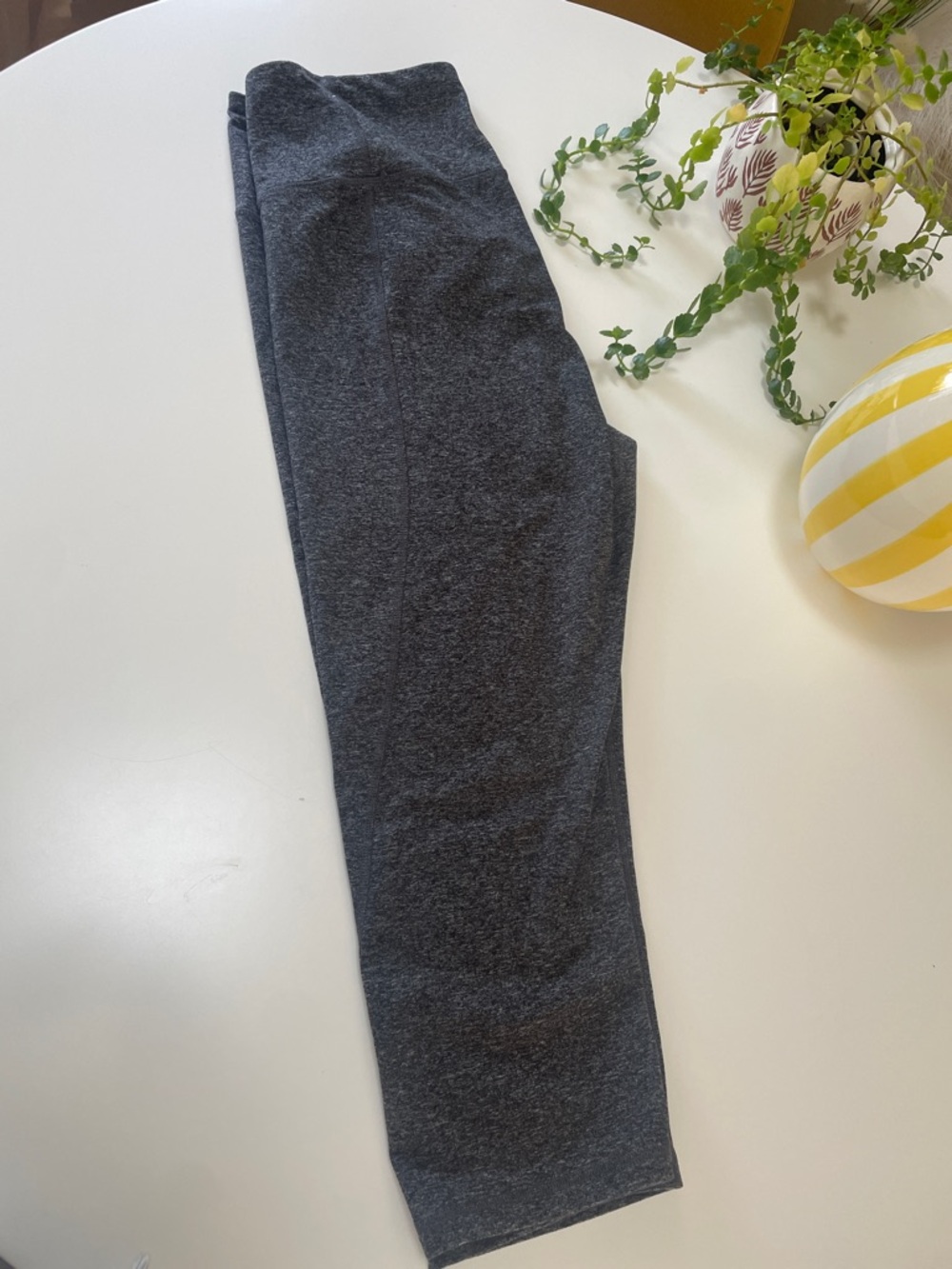 Old Navy Active Go Dry Women’s Charcoal Cropped Gray Leggings CL